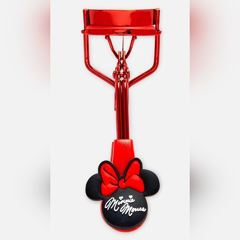 NWT! Disney Minnie Mouse Eyelash Curler ❤️ Lash